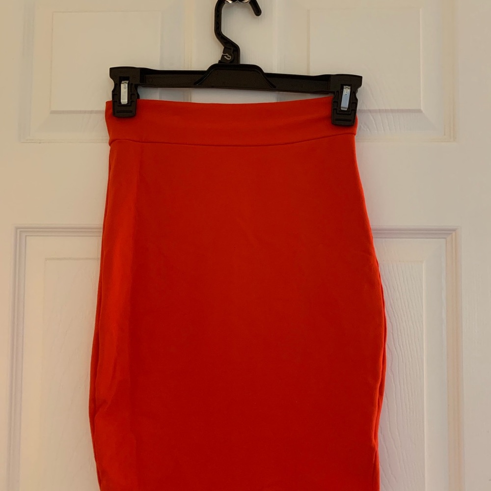 Bebe Pencil skirt